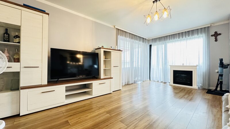 Casa Ovidiu, 5 camere, teren 754 mp